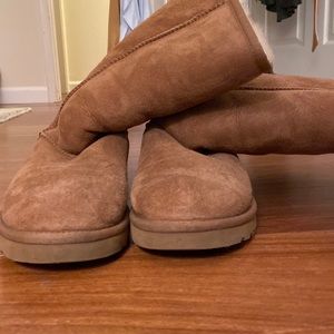 Lightly worn Ugg boots